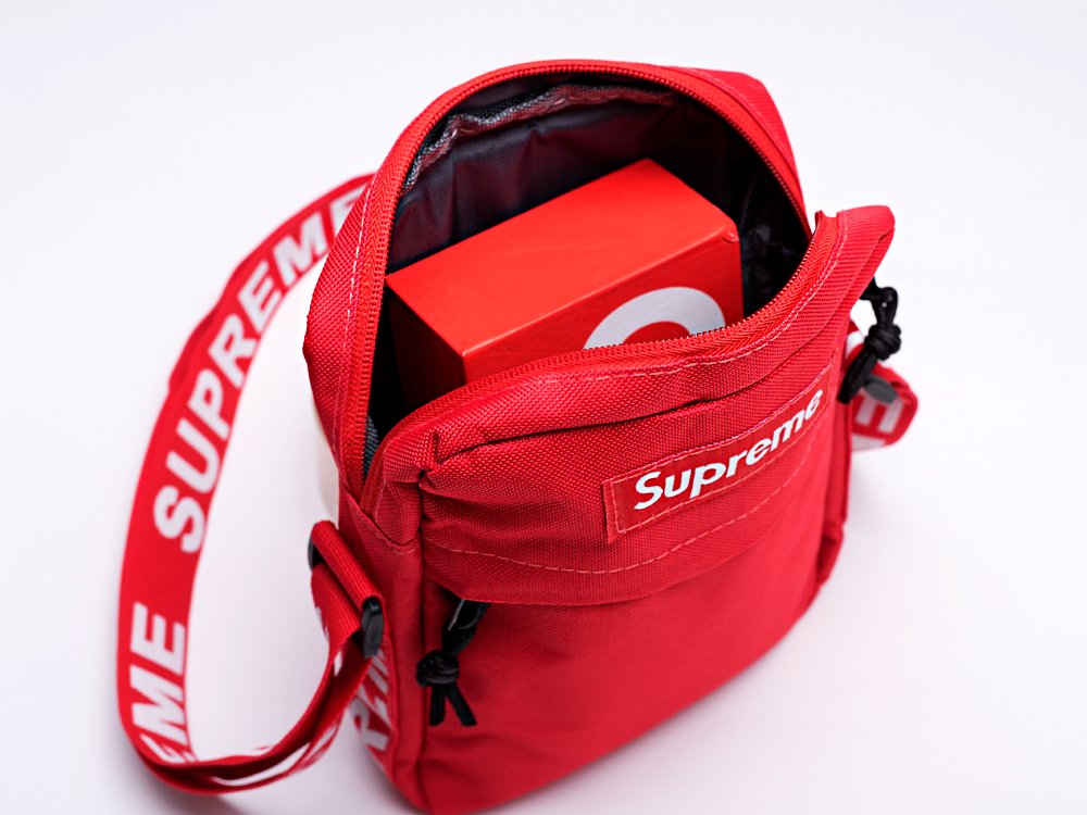 Сумка supreme. Сумка Supreme модель 4016. Спортивная сумка Суприм красная. Сумка Supreme ss17.