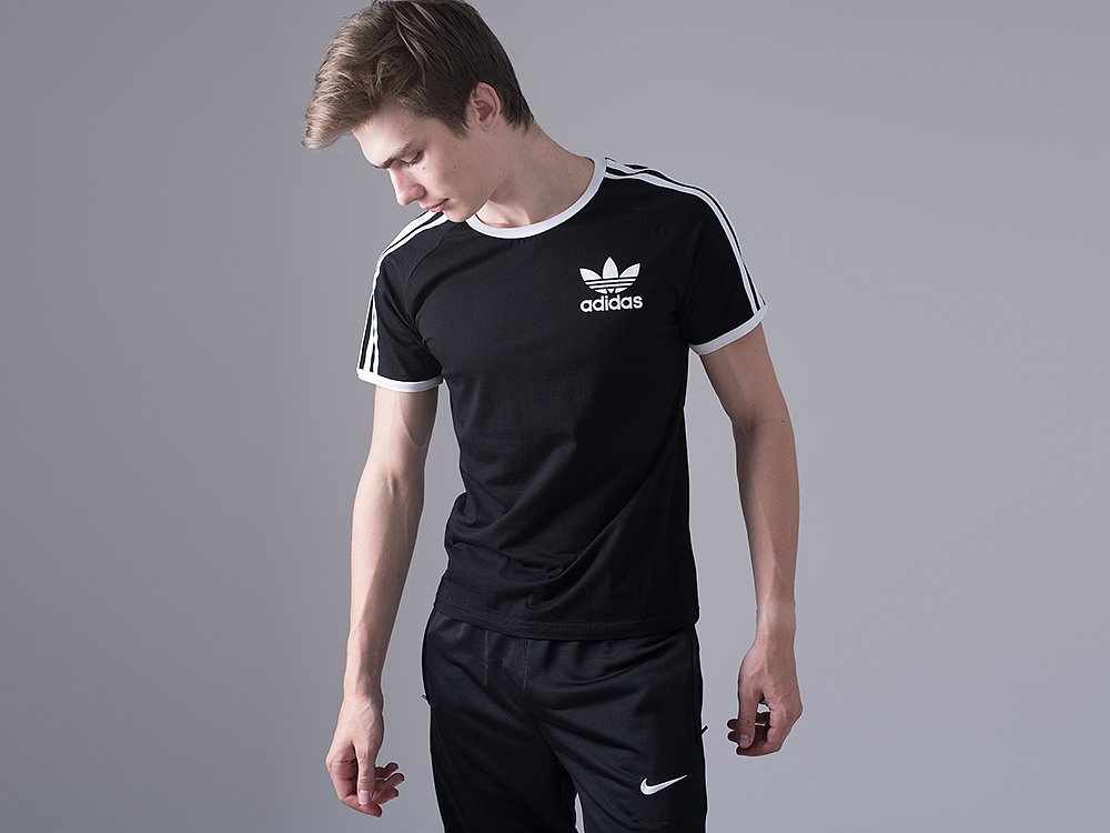 Спортивная футболка adidas