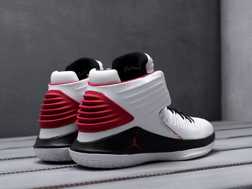 Nike Air Jordan XXXII Low