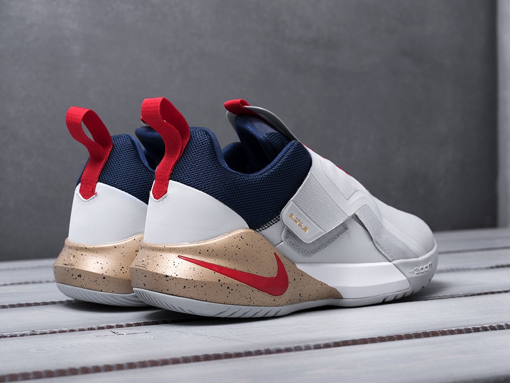 Nike ambassador 11 hot sale