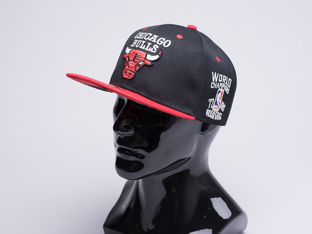 Бейсболка chicago bulls. Бейсболка Чикаго Буллс. Кепка Chicago bulls. Кепка Чикаго Буллз с прямым козырьком. Бейсболка мужская Чикаго Буллз.