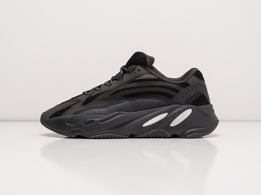 Yeezy boost sales 700 nere