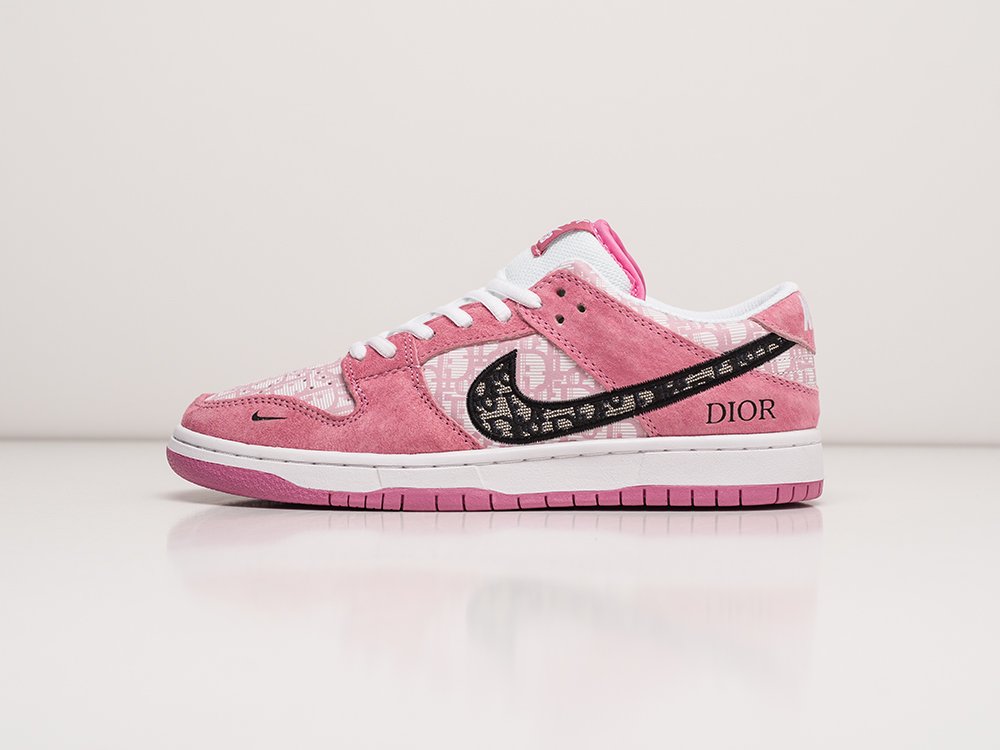 Nike dunk low x dior hotsell