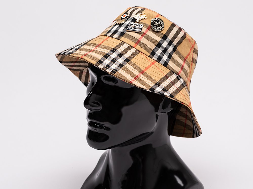 Burberry 2025 hat pins