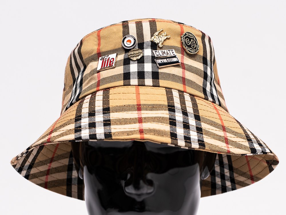 Burberry 2025 hat pins