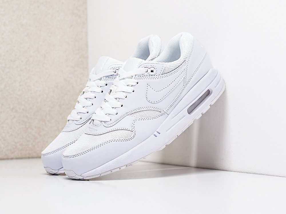 Nike air max shop 1 triple white