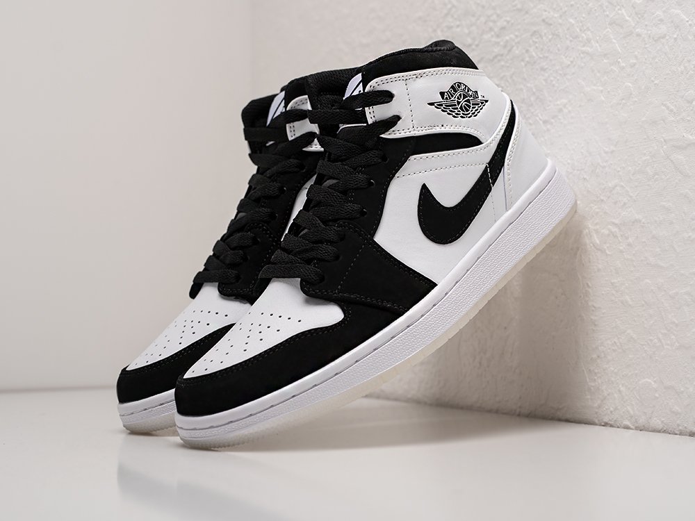 Nike air jordan 1 new arrivals retro mid gs tuxedo