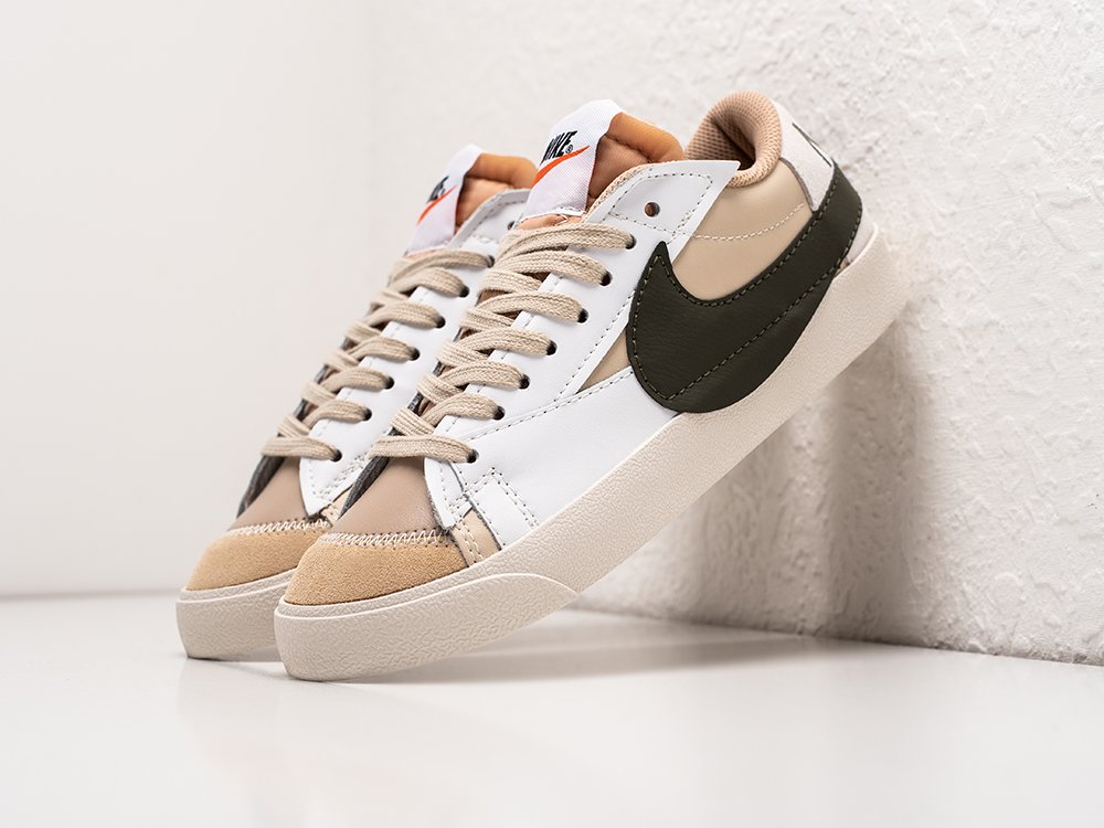 Nike blazer 2025 low brown