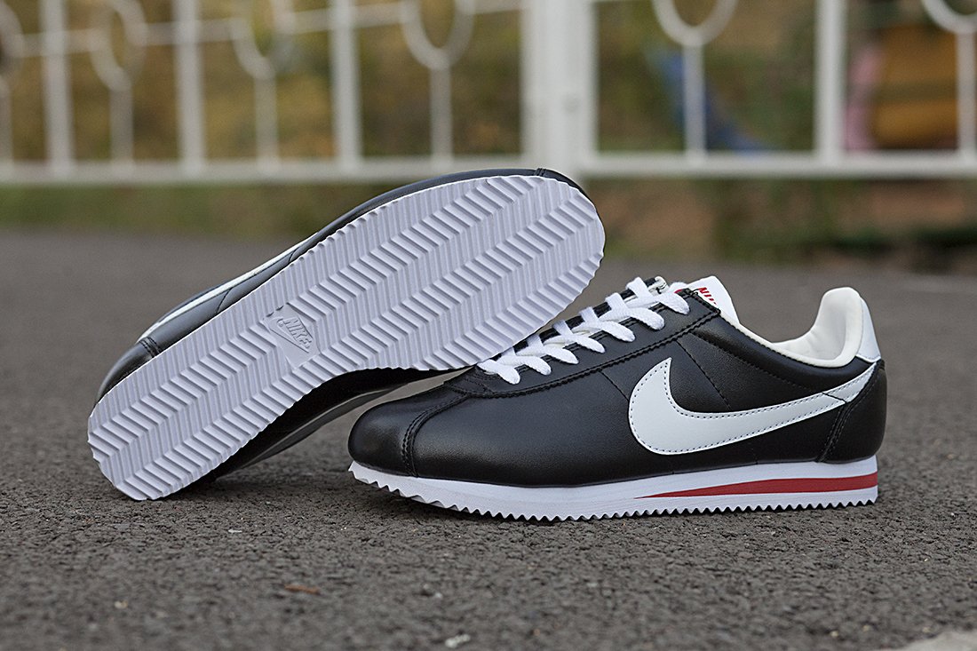 Nike Cortez с костюмом