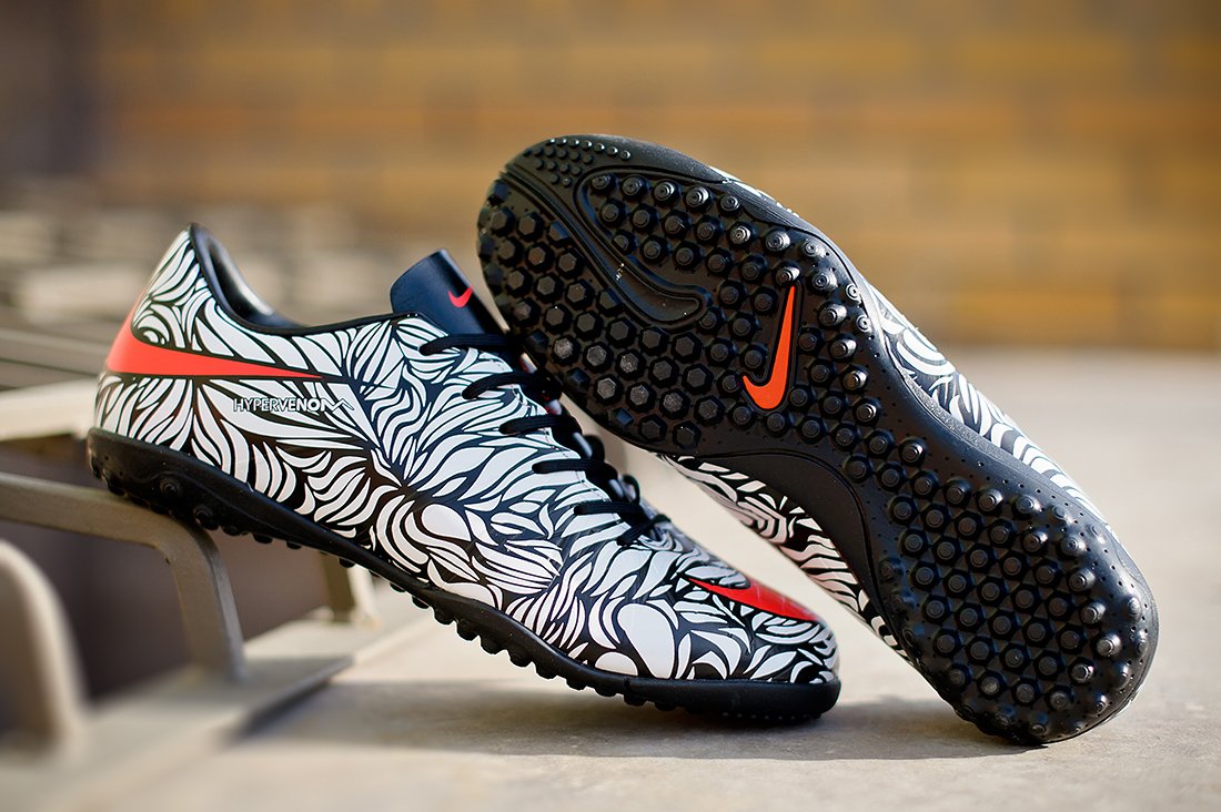 Nike clearance hypervenom shoes