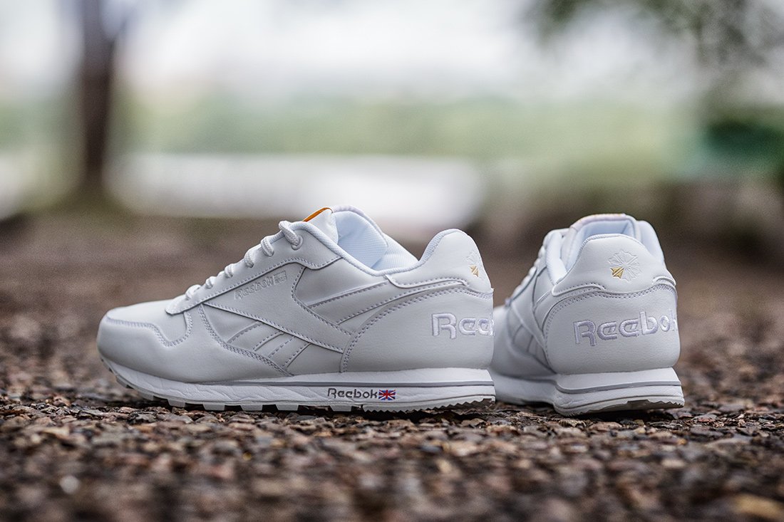 Reebok white leather. Reebok Classic Leather. Reebok Classic Leather White. Кроссовки Reebok Classic Leather. Reebok Classic 3200.