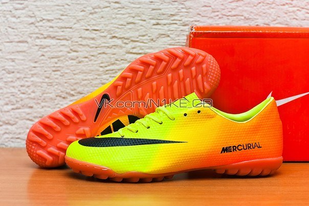 Nike Mercurial Victory IV TF