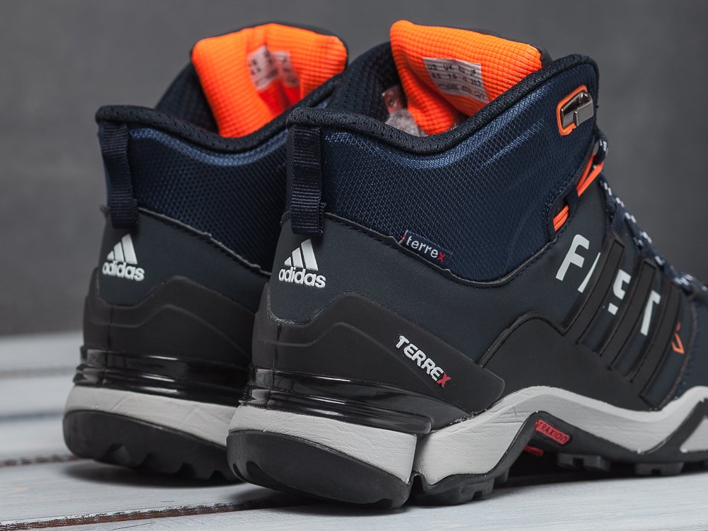 Кроссовки adidas Terrex Continental Mountain King