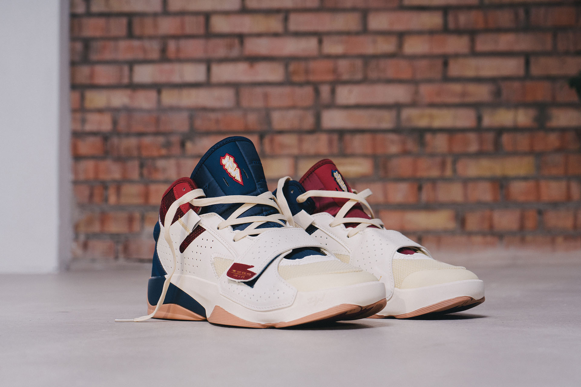NIKE JORDAN ZION 2